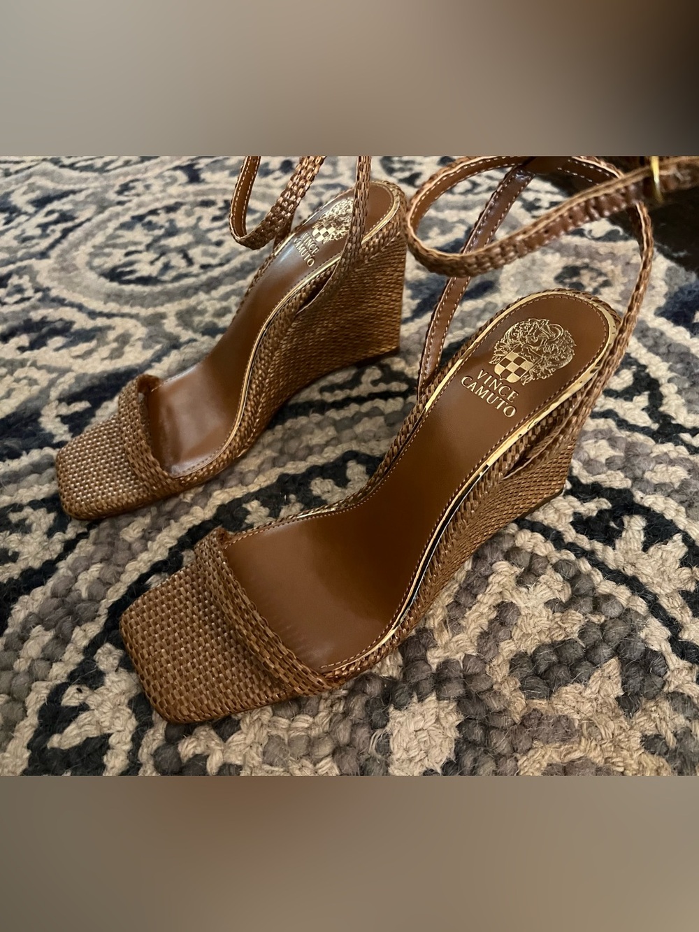 Vince Camuto Wedge sandal size 6.5 - Picture 4 of 8
